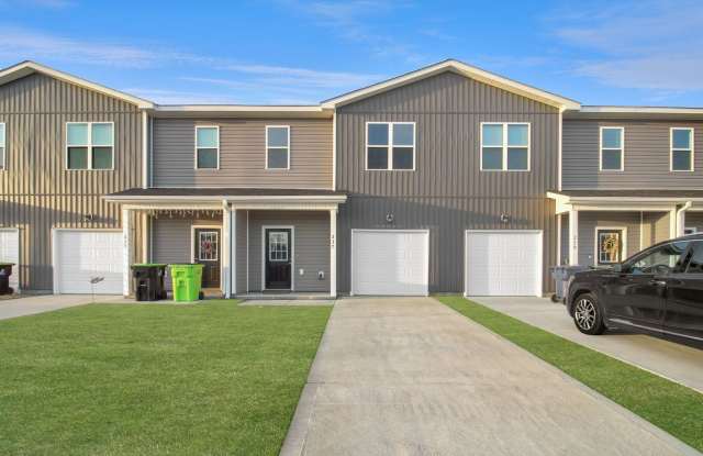 Newer Construction, 3 Bedroom Townhome! photos photos