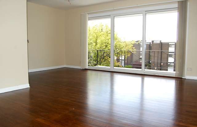 10114 Old Orchard Court - 2A Gallery 2