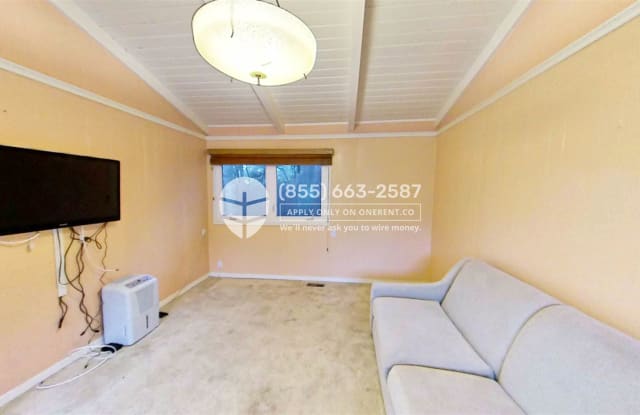 33 North Knoll Road - 33 North Knoll Road, Strawberry, CA 94941