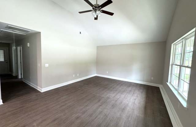 115 Beasley Rd. Gallery 3