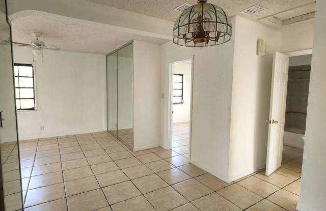 120 NW 43rd Pl photos photos