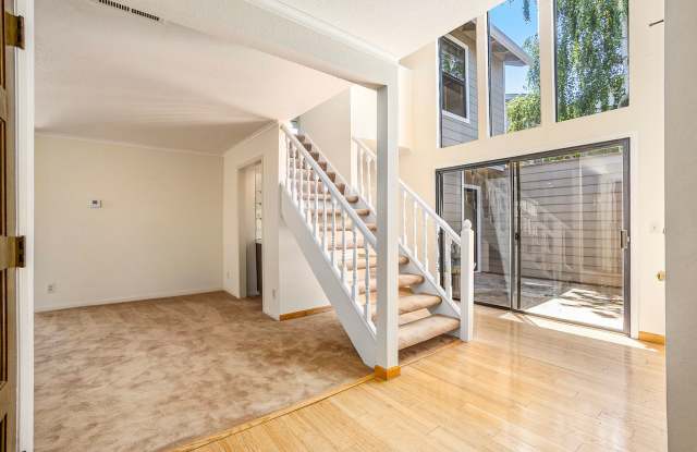 184 Basinside Way - 4 Bedroom | 2.5 Bathroom | Single family home Gallery 2