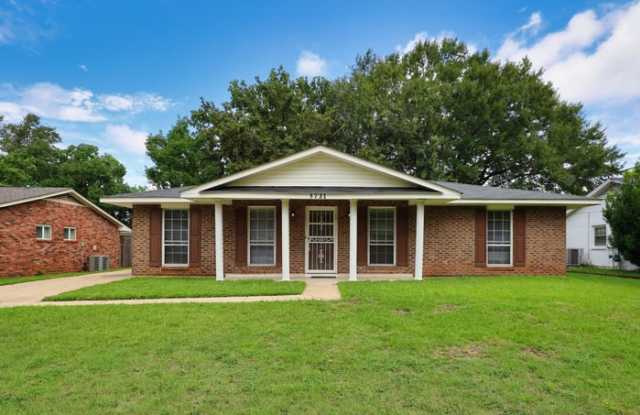 5731 Roxboro Drive photos photos