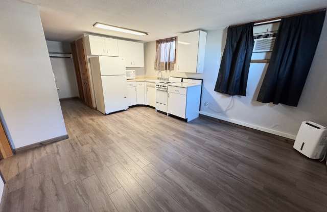 2506 8th Street North - 4 photos photos