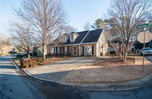 610 Oakledge Drive NW Gallery 2