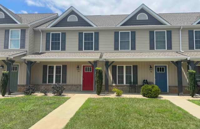 TAVERN GROVE MOVE IN SPECIAL-1/2 OFF JANUARY PRO-RATED RENT WITH ONE YEAR LEASE - 84 Squire Circle, Campbell County, VA 24501