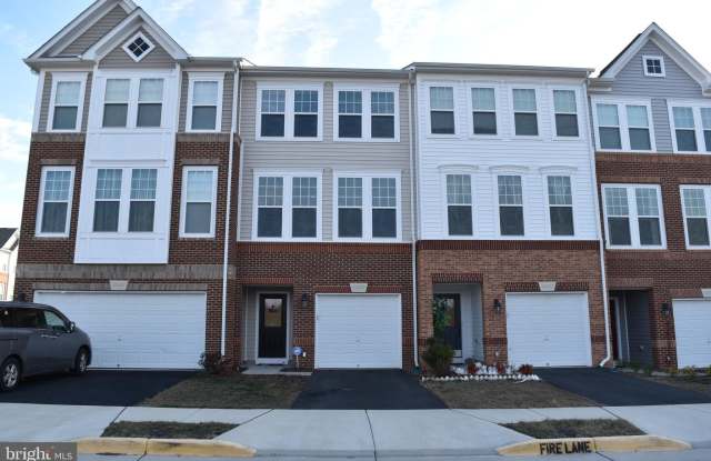 43479 RICKENBACKER SQUARE - 43479 Rickenbacker Square, Ashburn, VA 20147