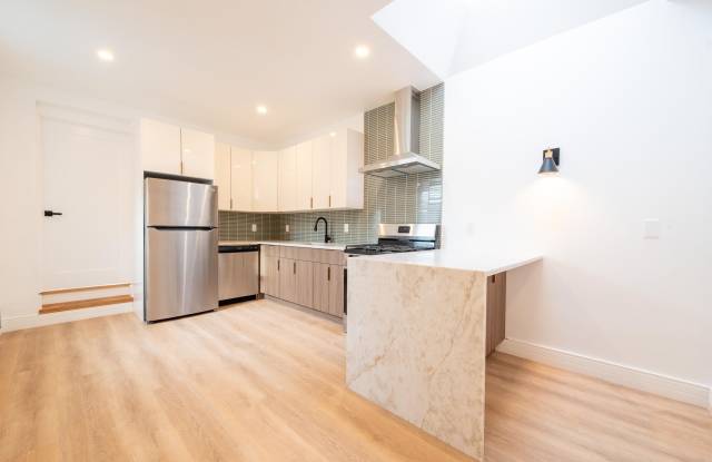 4525 BROWN ST photos photos