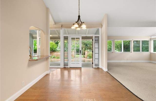 554 Glorieta Gallery 4