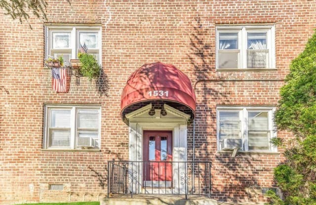 1531  Central Park Avenue - 1531 Central Park Avenue, Yonkers, NY 10710