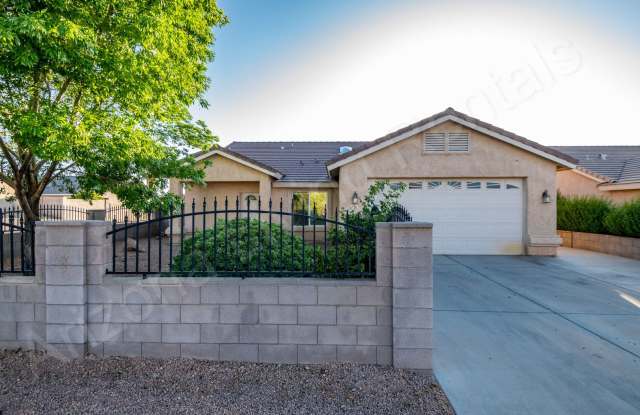 GORGEOUS 4 BEDROOM HOME photos photos