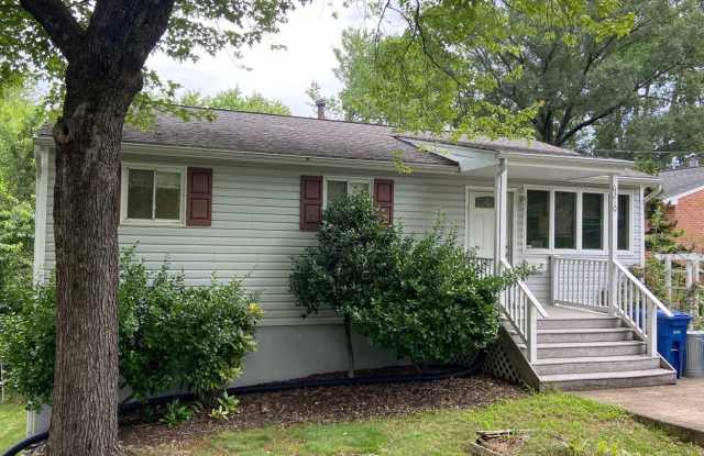 6210 Quebec St - 6210 Quebec Street, Berwyn Heights, MD 20740