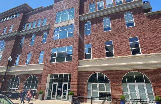 300 Main Street photos photos