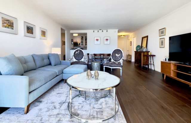 2040 Franklin #1105 Gallery 3
