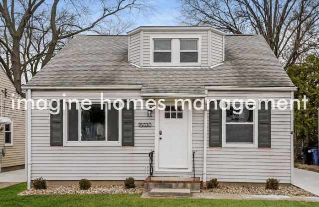 15030 Grapeland Avenue photos photos