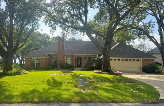 21184 Bay View Dr Gallery 1