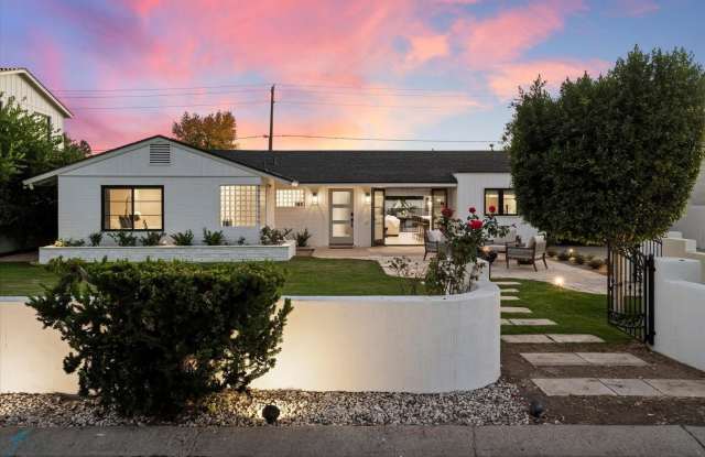 3827 E Hazelwood Street Gallery 4
