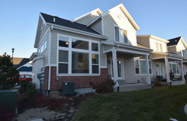 Gorgeous 3 Bedroom Townhome in Sandy! photos photos