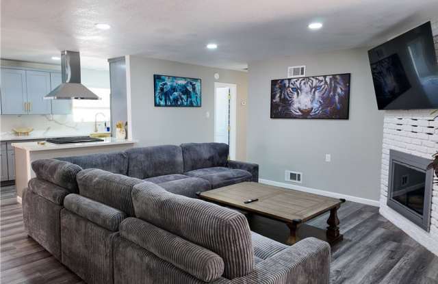 18328 Symeron - 18328 Symeron Road, Apple Valley, CA 92307