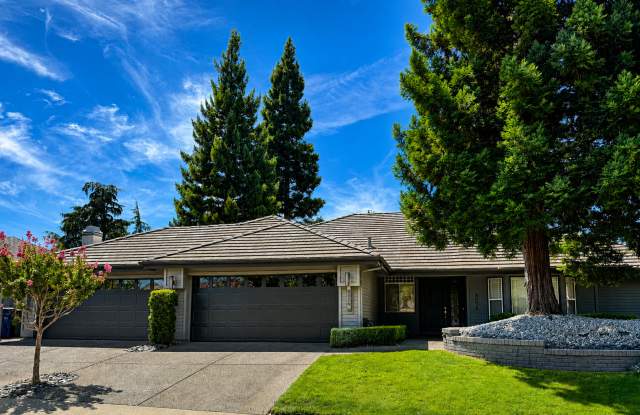 Landscaper’s Paradise: Charming 4-Bedroom Home in Highland Hills – Fair Oaks photos photos
