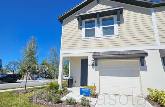 5808 Ocean Isle Dr - 5808 Ocean Isle Drive, Laurel, FL 34275