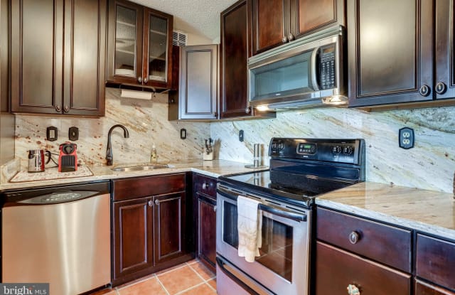 205 YOAKUM PARKWAY - 205 Yoakum Pkwy, Alexandria, VA 22304