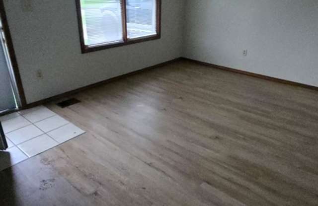 Recently Rehabbed 3-Bedroom Ranch with Fenced Yard Gallery 4