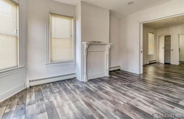 212 Easton Avenue Gallery 3