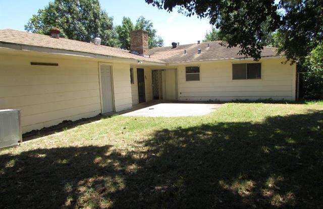 2201 Indian Creek Drive Gallery 2