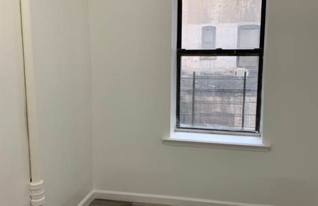 545 West 125th Street Gallery 4