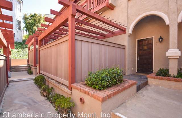 2569 Navarra #C Gallery 2