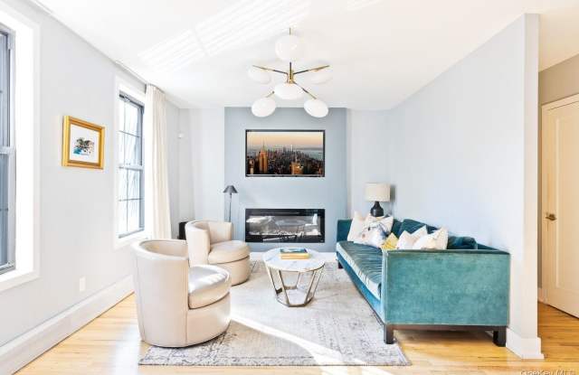 14 BANCROFT Place photos photos