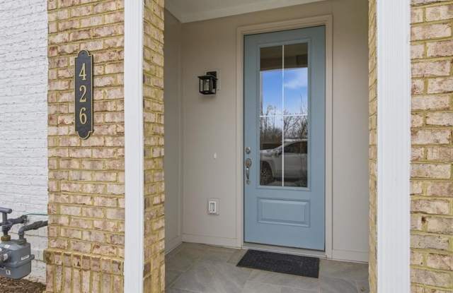 Blacksburg, 3 BR / 2.5 BA Available Sept 1st Gallery 3