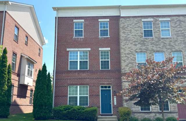 Beautiful 3 BR/3 BA EOG Townhome in Capitol Heights! photos photos