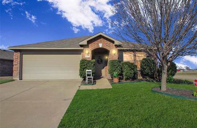 1340 Hillside Drive - 1340 Southwest Hillside Drive, Burleson, TX 76028