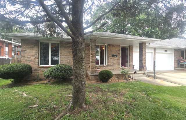 2065 South Kentwood Avenue - 1 photos photos