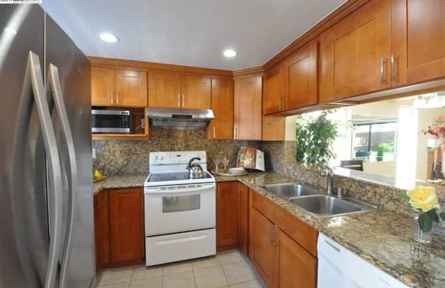 COMING SOON! | $3290 / 3 BR - GORGEOUS NEWARK TOWNHOME photos photos COMING SOON! | $3290 / 3 BR - GORGEOUS NEWARK TOWNHOME photos photos