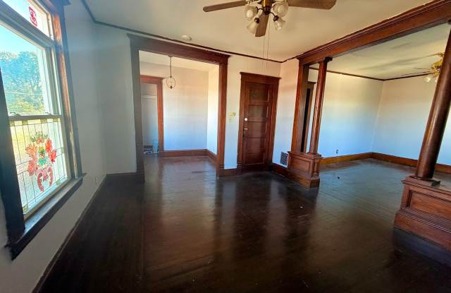 1123 West Belden Gallery 3