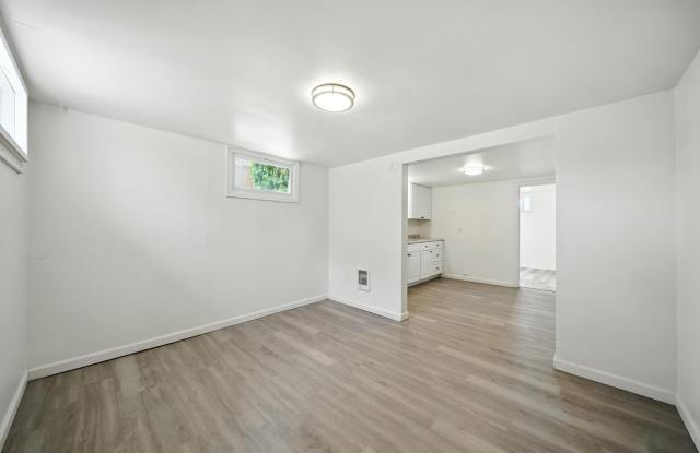 70 Ne Rose St photos photos