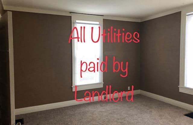 901 W 6th St B - 901 East 6th Street, Sedalia, MO 65301