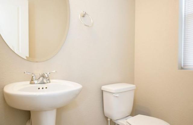 Spacious 3 Bedroom Single-Family Home with Modern Features Gallery 4