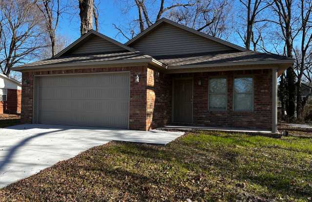 Come take a look at this new construction 3-bedroom 2-bathroom home in Dardanelle. - 309 South 3rd Street, Dardanelle, AR 72834