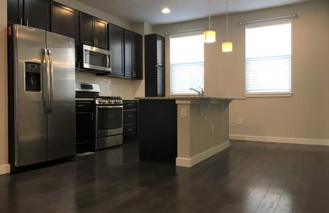 654 East Hinsdale Avenue Gallery 4