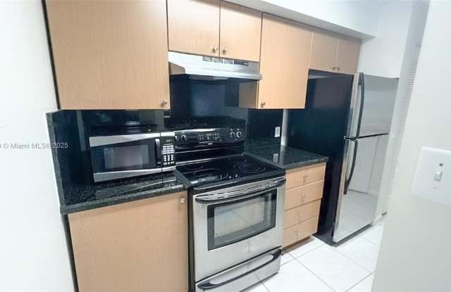 630 S Park Rd - 630 South Park Road, Hollywood, FL 33021