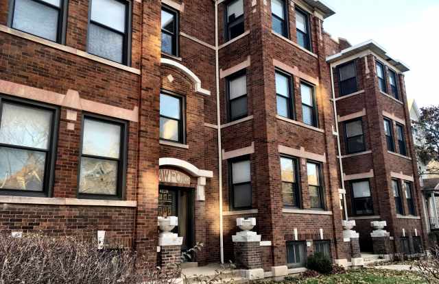 4132 N Pulaski Rd photos photos