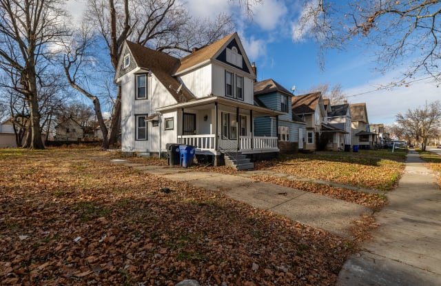 3888 W 37th St - 3888 West 37th Street, Cleveland, OH 44109