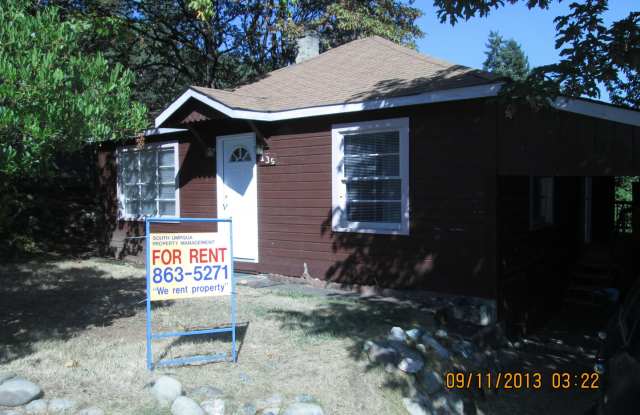 Cute 2 Bedroom photos photos