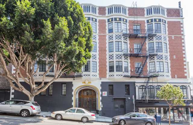 610 LEAVENWORTH photos photos