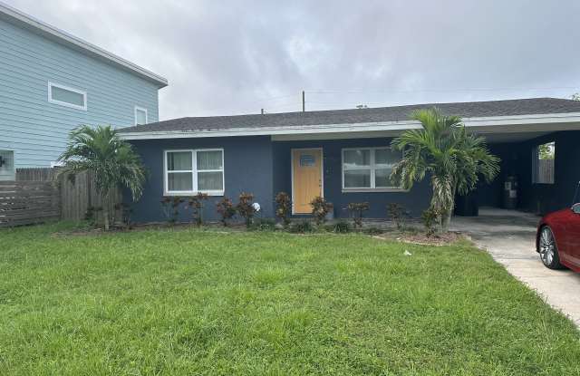 2730 46th Ter N photos photos