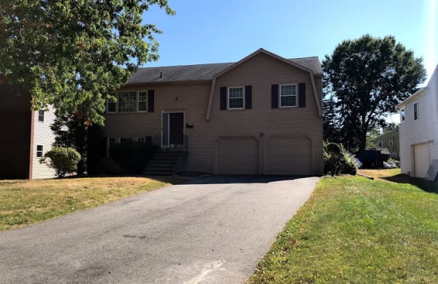 29 Saxon Road - 29 Saxon Road, Wethersfield, CT 06109
